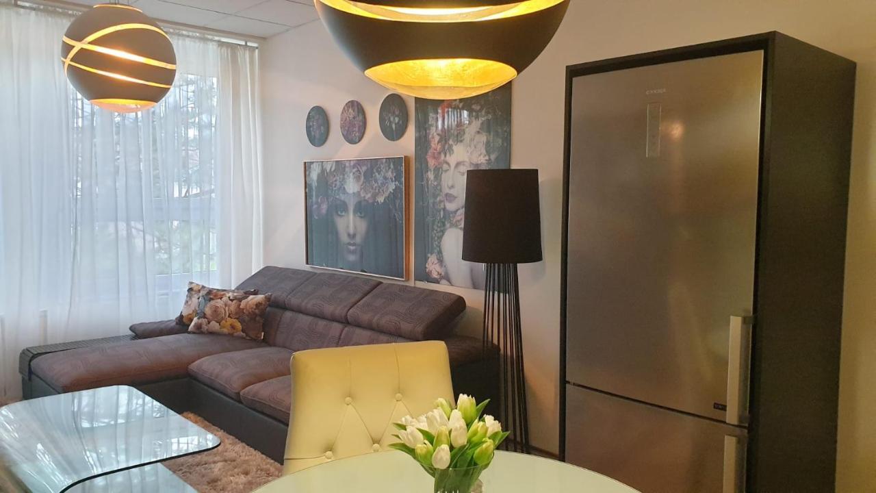 Kvetinovy Apartman A3B V Chomutove Buitenkant foto