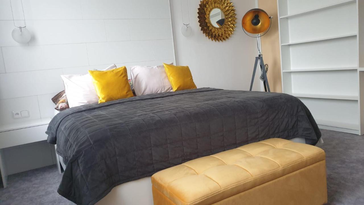 Kvetinovy Apartman A3B V Chomutove Buitenkant foto